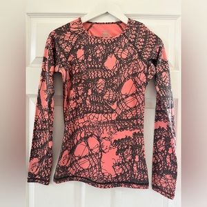 NIKE Women’s Thermal base layer long sleeve, size XS